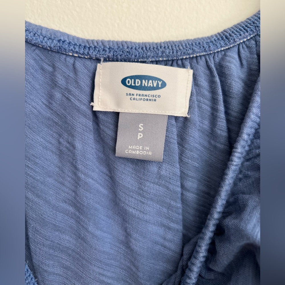Old Navy Off the Shoulder Ruffle Top - Picture 3 of 3